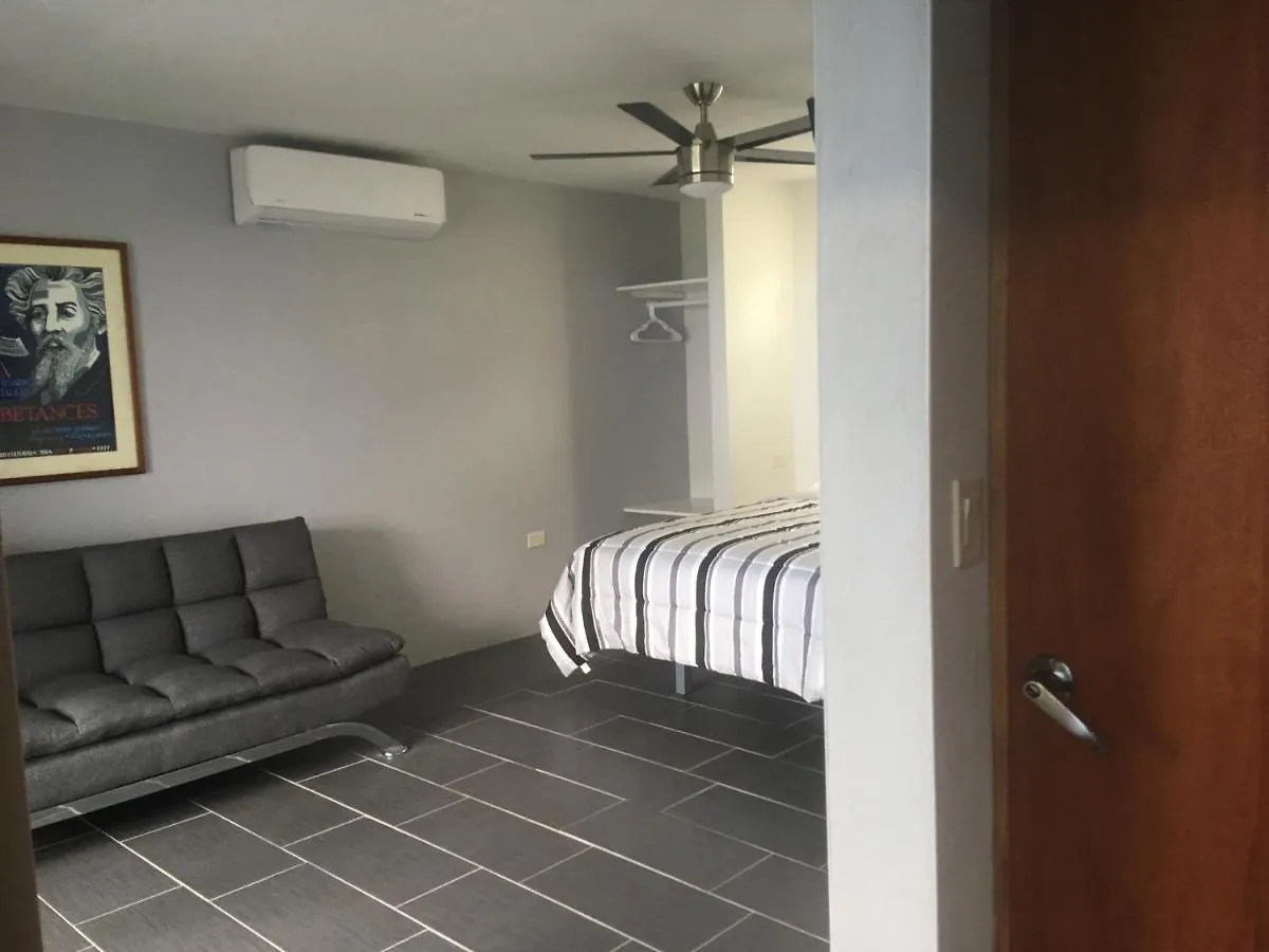 Guest house El Escondido Studios And Gardens Canovanas